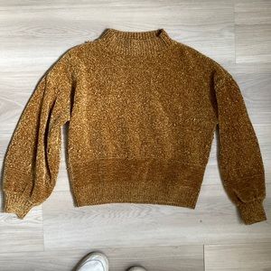 Women’s gold balloon sleeve crop sweater
